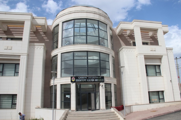 Esentepe Kültür Merkezi