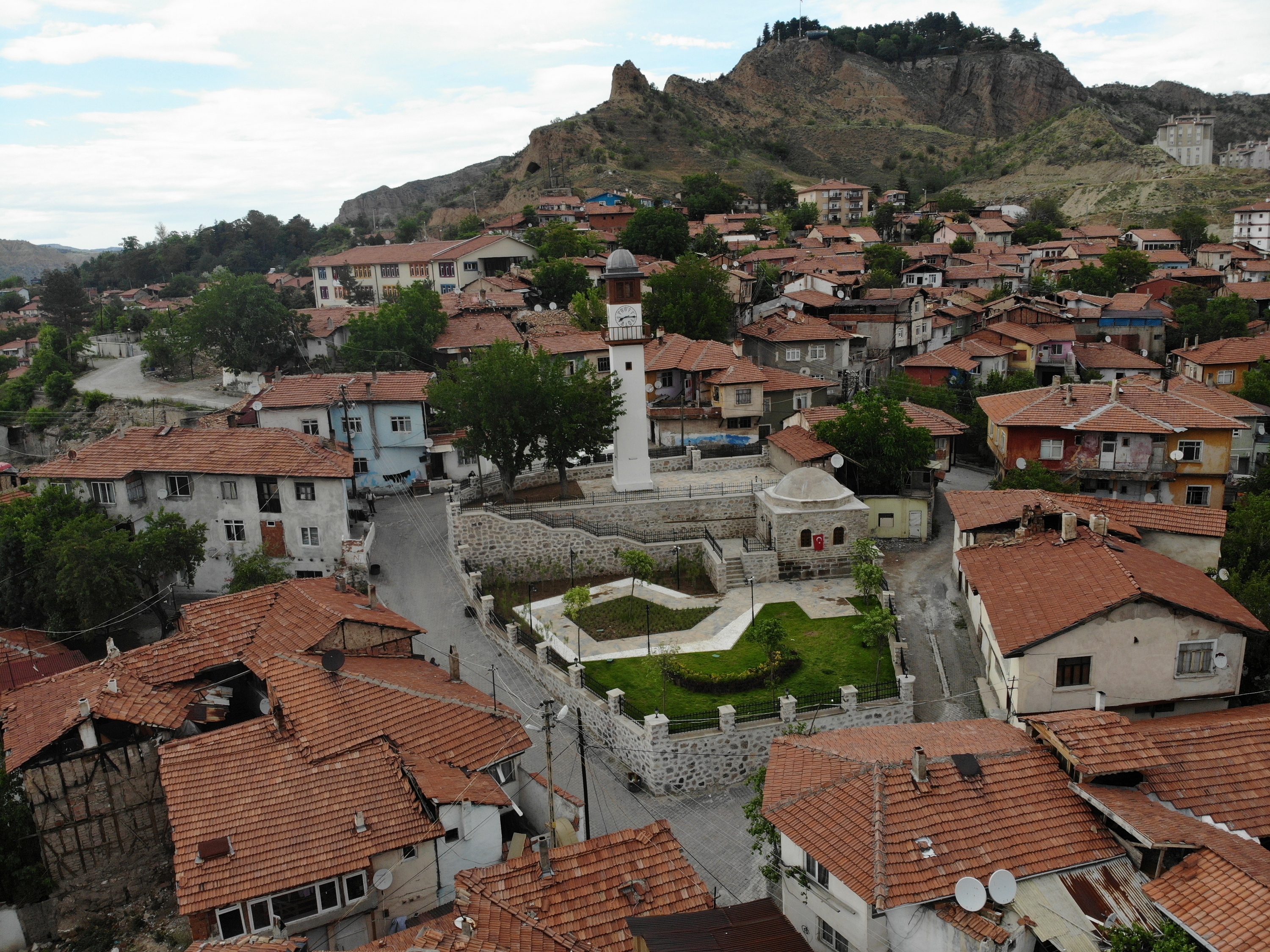 AHMET MECBUR EFENDİ KÜTÜPHANESİ RESTORE VE ÇEVRE DÜZENLEME