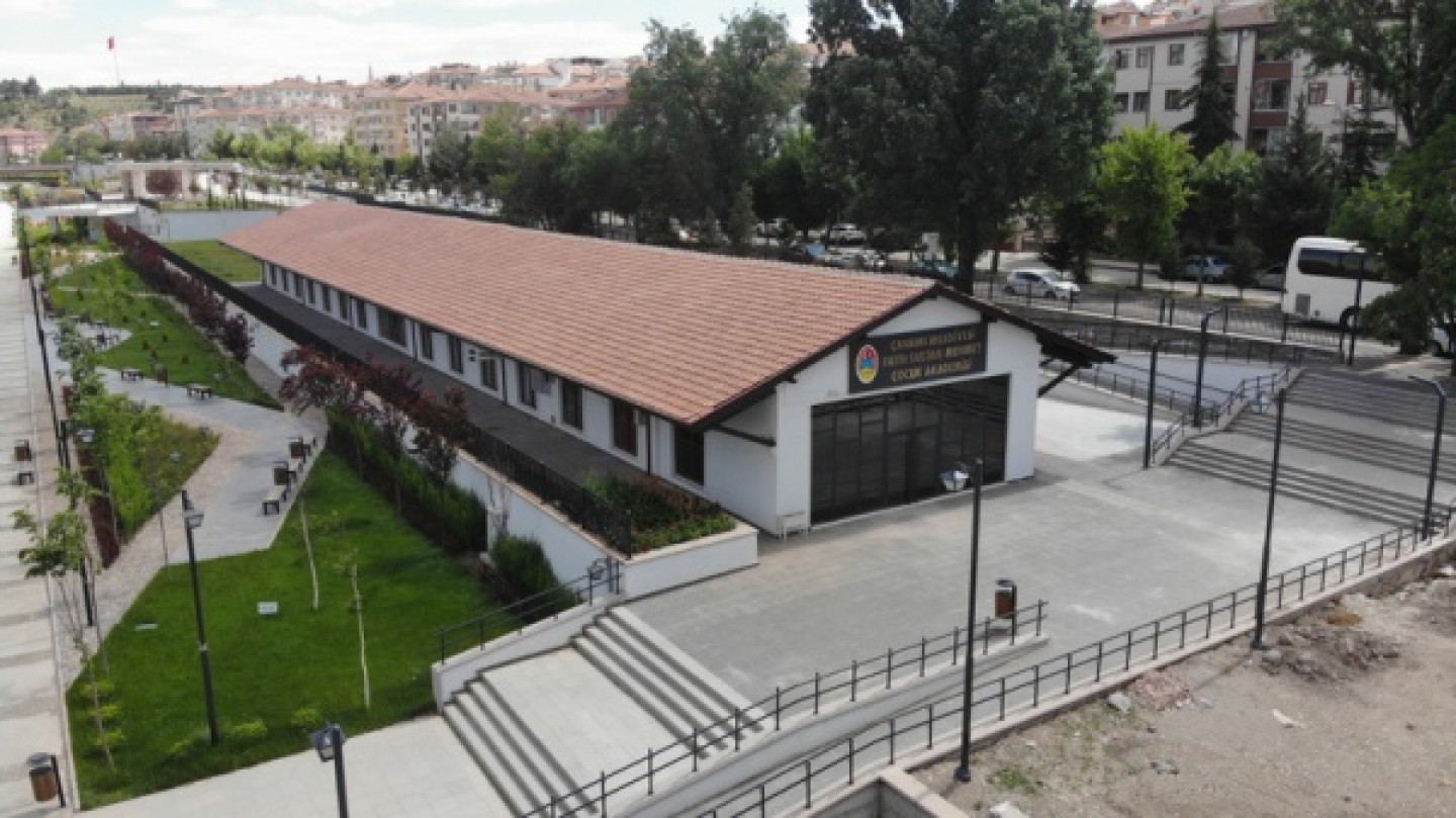 Fatih Sultan Mehmet Çocuk Akademisi Binası